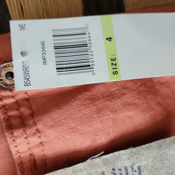 NWT! Democracy capris - Picture 3 of 9